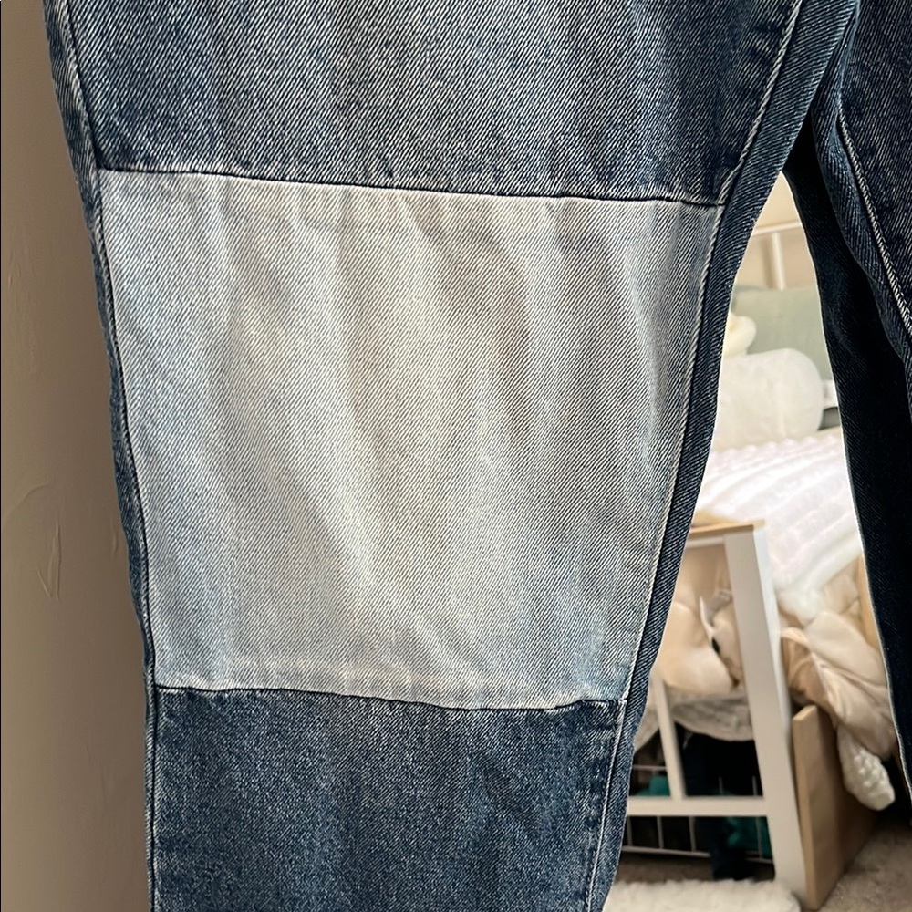 KanCan Blue Straight Leg Jeans with Striking Two-Tone Design - Picture 4 of 11